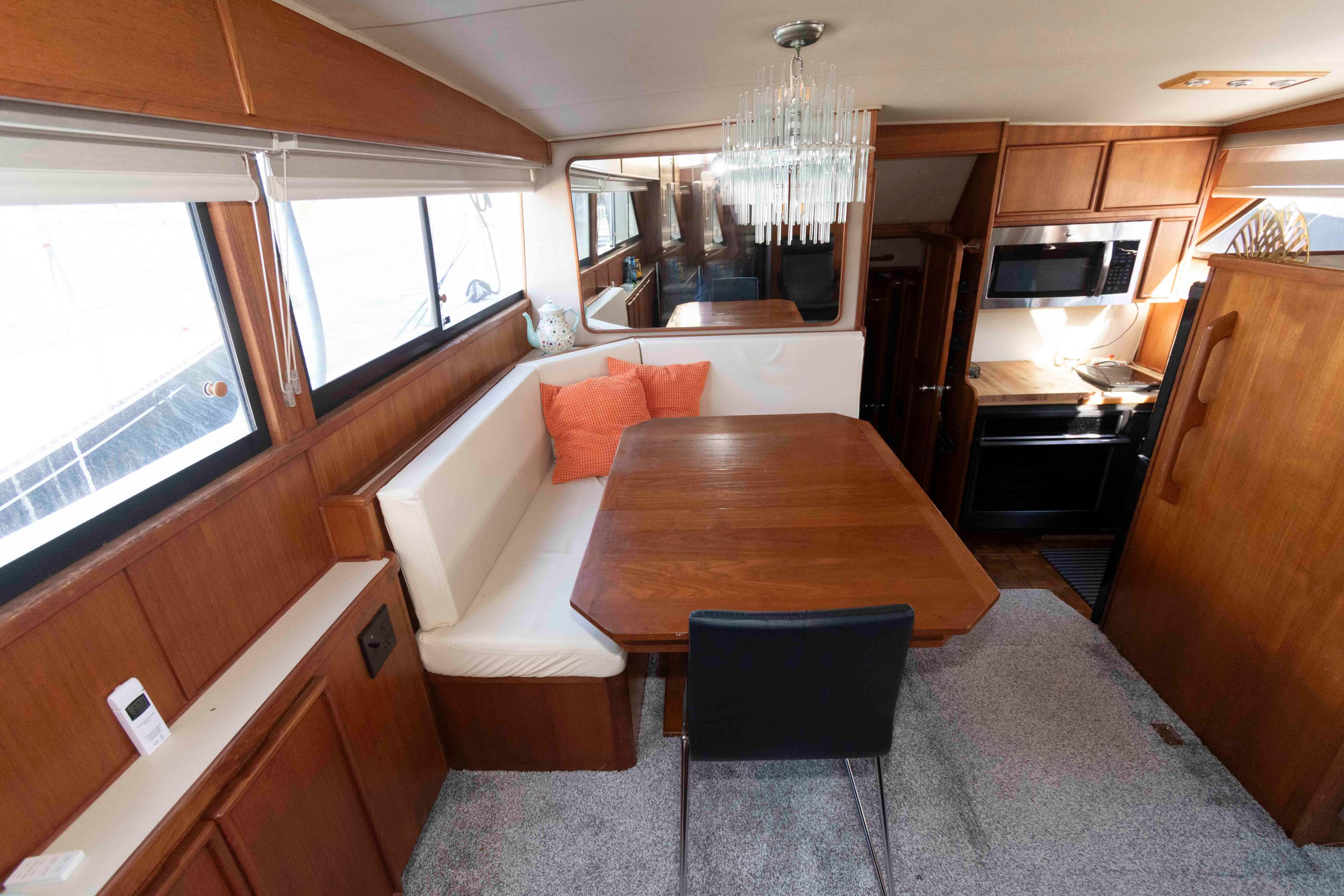 M 10507 NN Knot 10 Yacht Sales M 10507 NN Knot 10 Yacht Sales