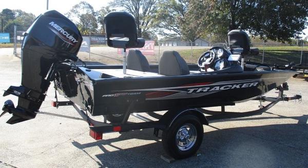2021 Tracker Boats boat for sale, model of the boat is Pro Team 175 TXW® & Image # 5 of 8