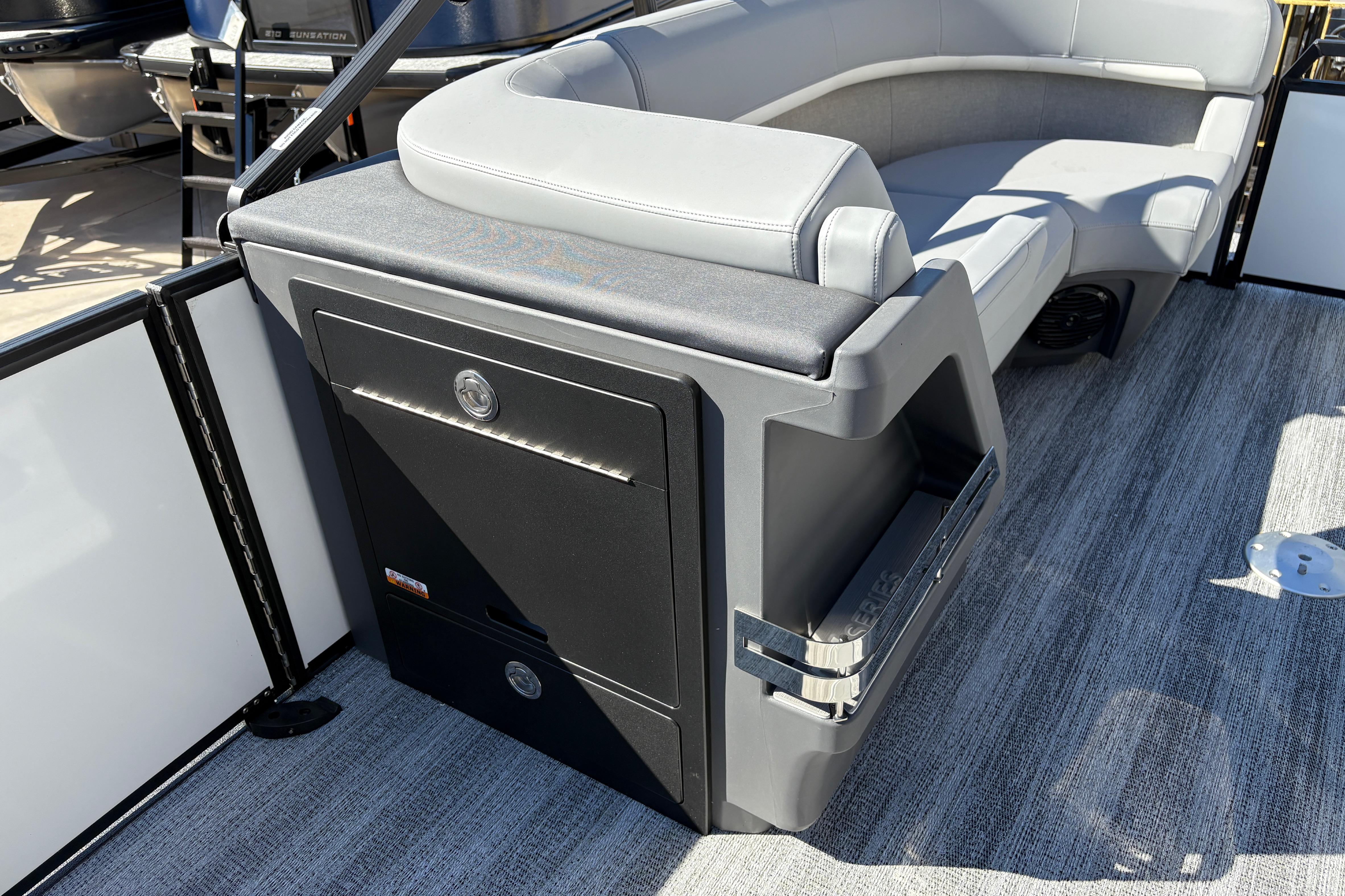 2026 Bennington 22 MSB #B7093G inventory image at Sun Country Marine Group, Lake Havasu City, AZ