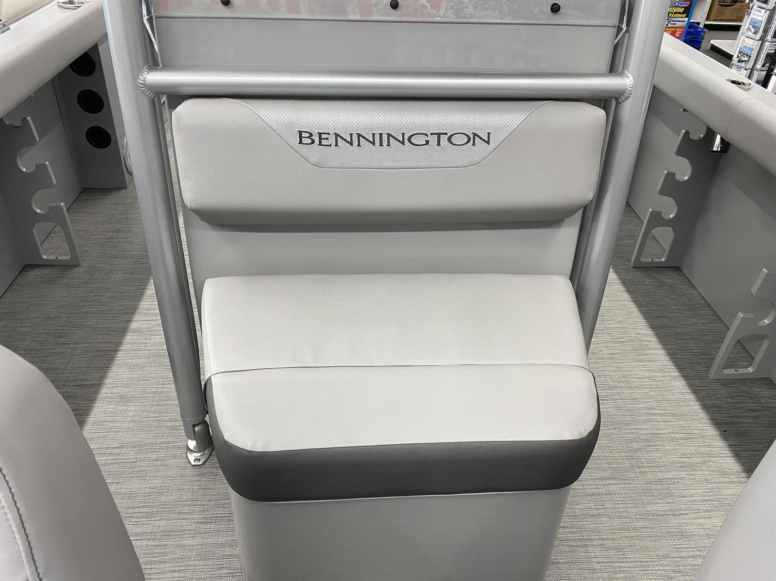 2020 Bennington boat for sale, model of the boat is 22 SCCTTX Center Console Tri-Toon & Image # 7 of 12