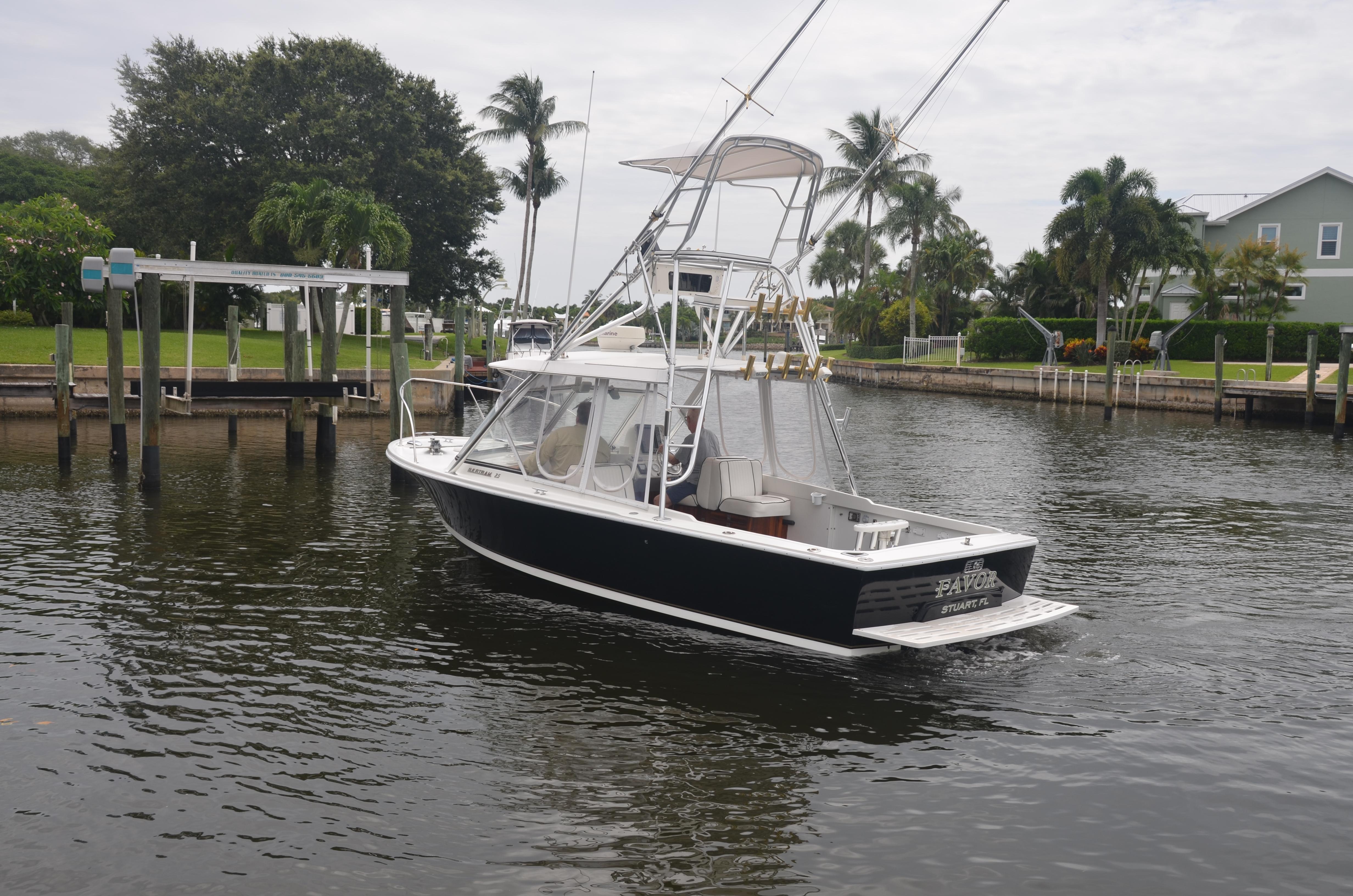 Bertram 25 - Favor - Exterior Profile