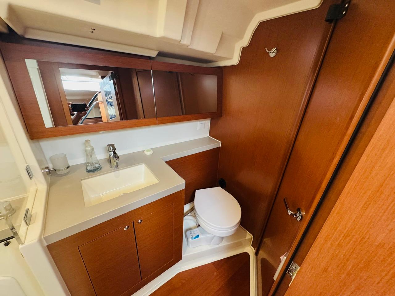 Yacht Photos Pics