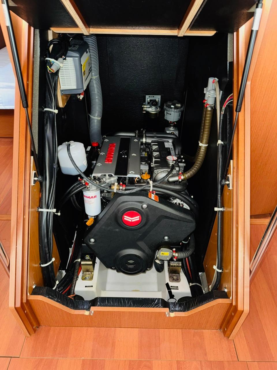 Yacht Photos Pics