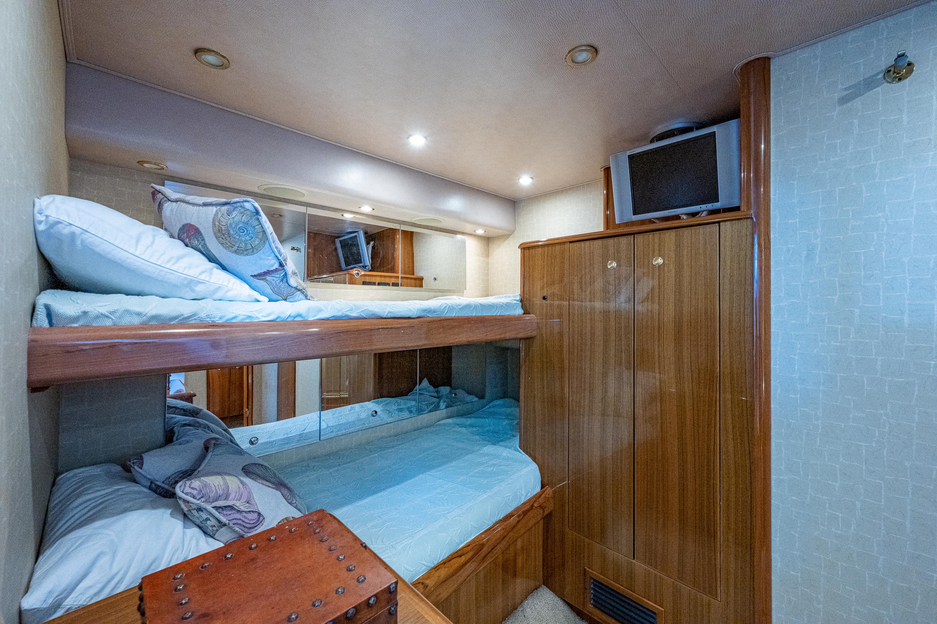 Viking 74 Convertible Reel Estate - Crew Quarters - Upper and Lower Berth, TV