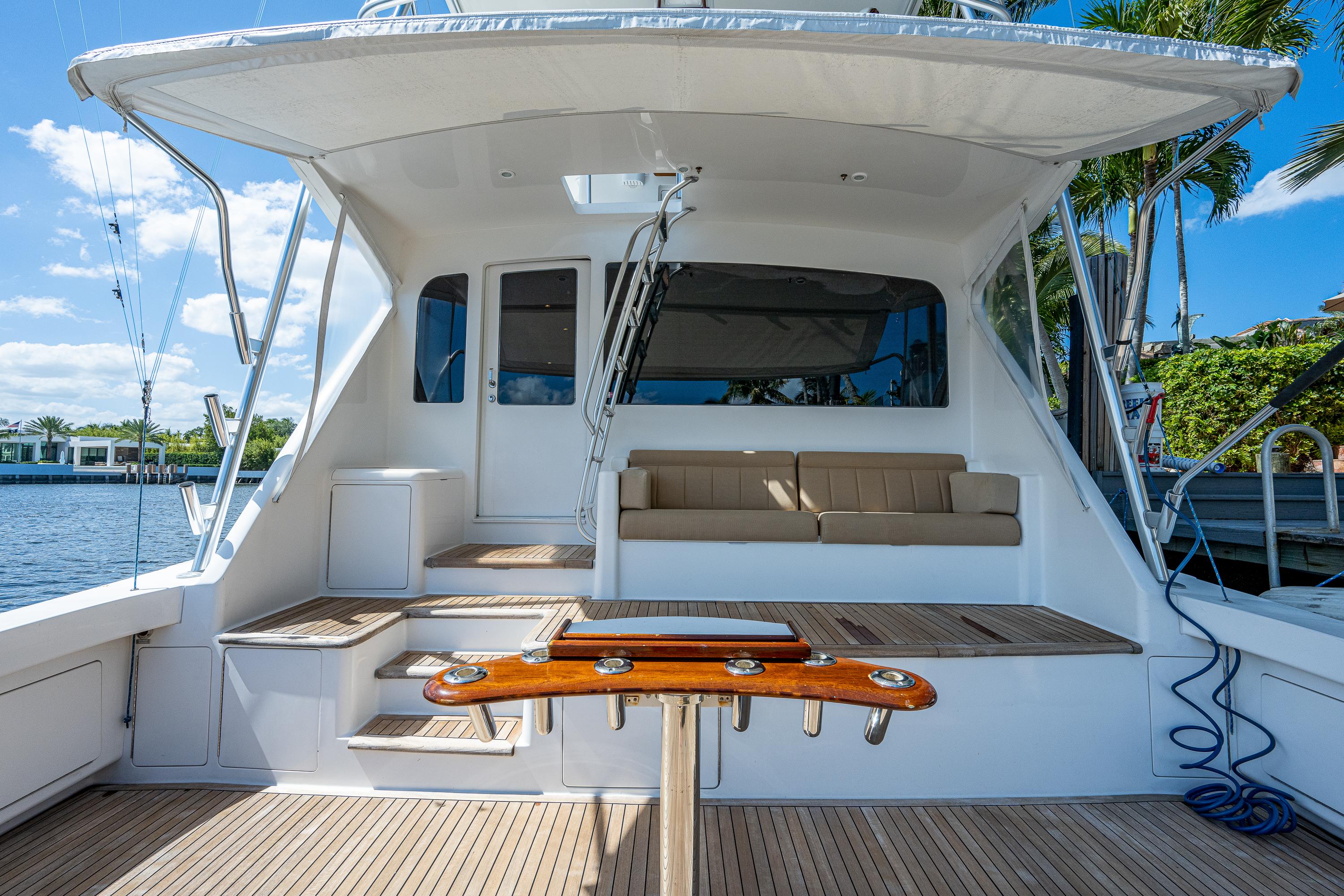 Viking 74 Convertible Reel Estate - Cockpit, Mezzanine Seating