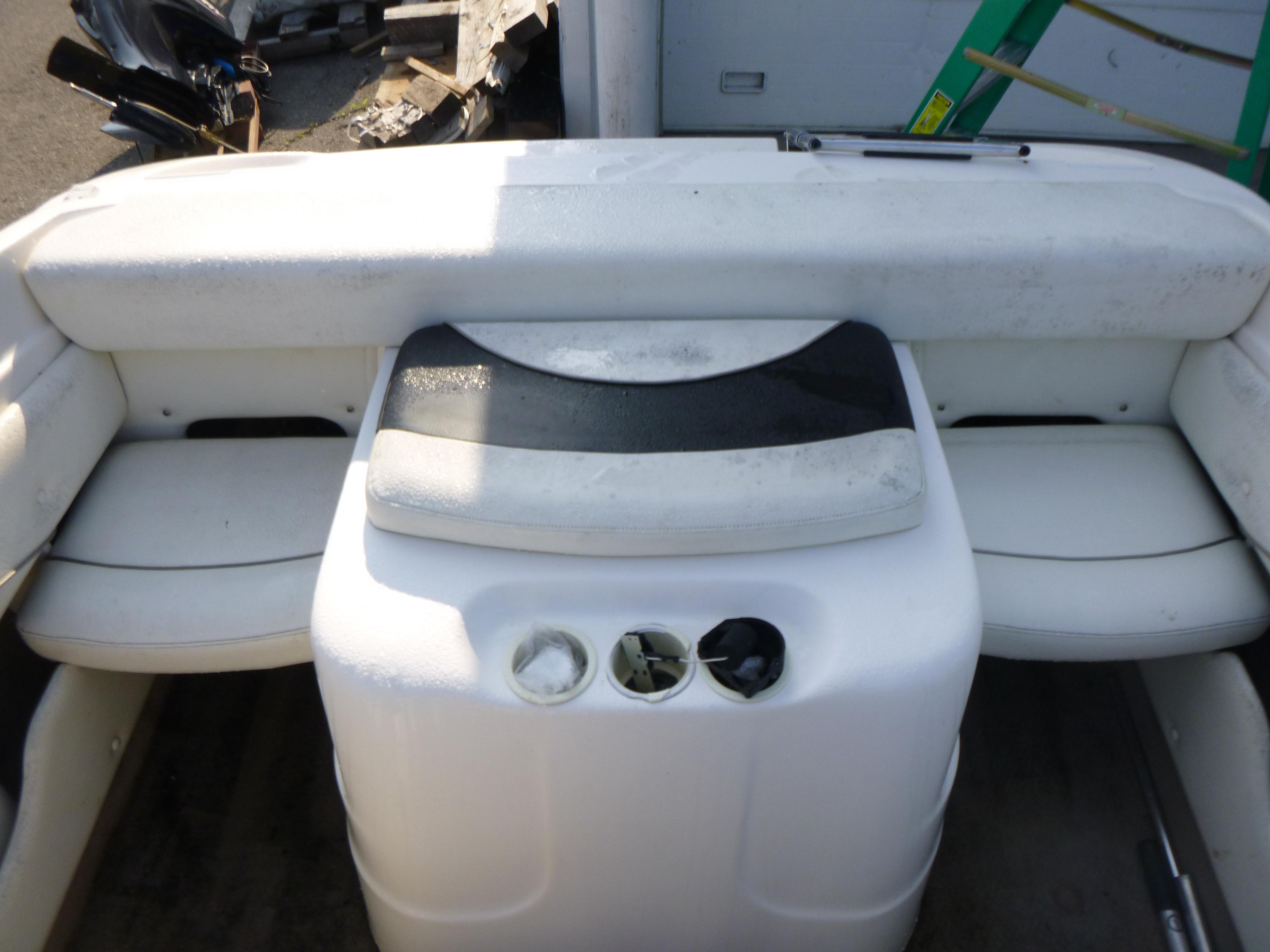 2003 Rinker 180 BR Gallery