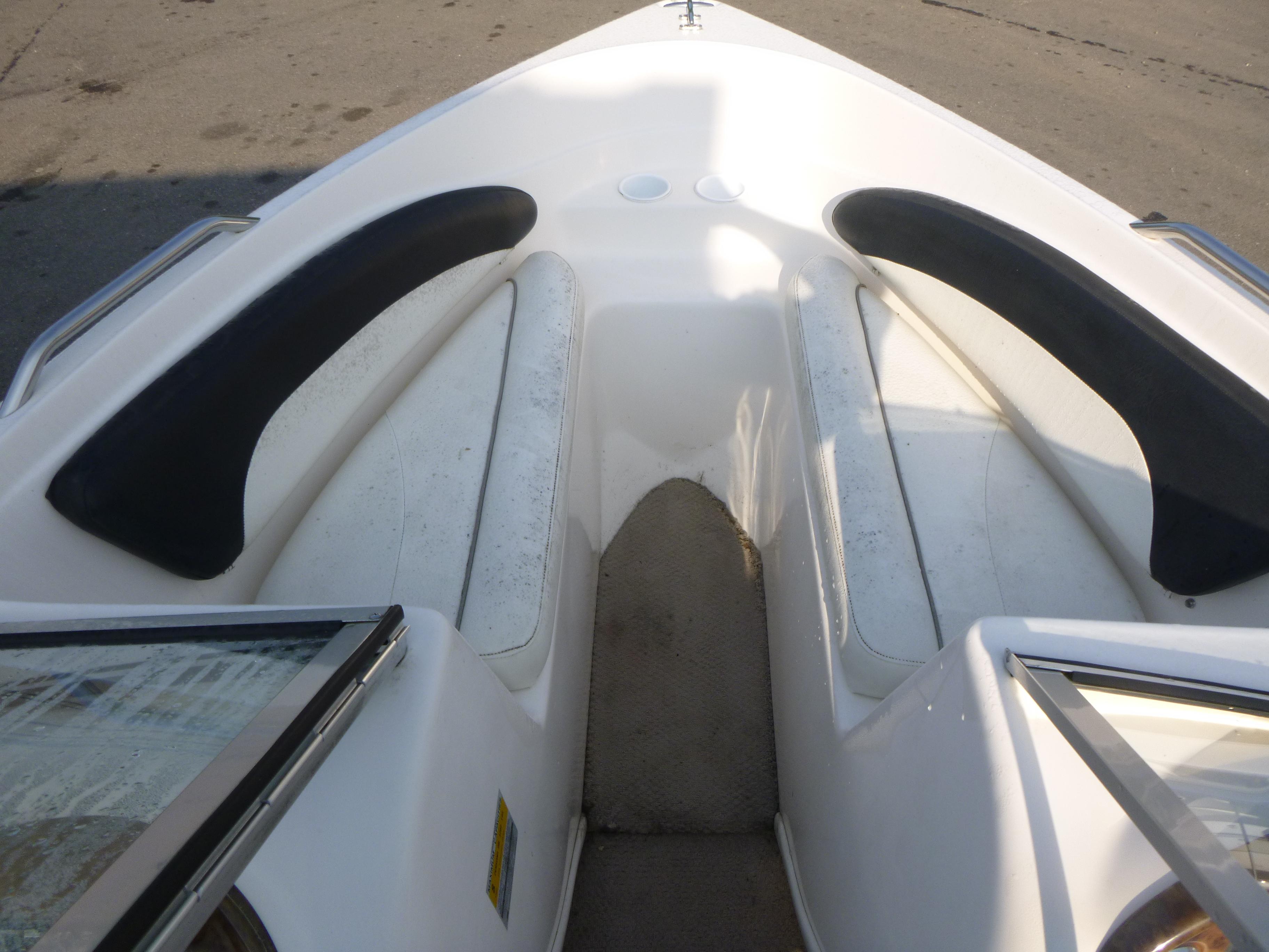 2003 Rinker 180 BR Gallery