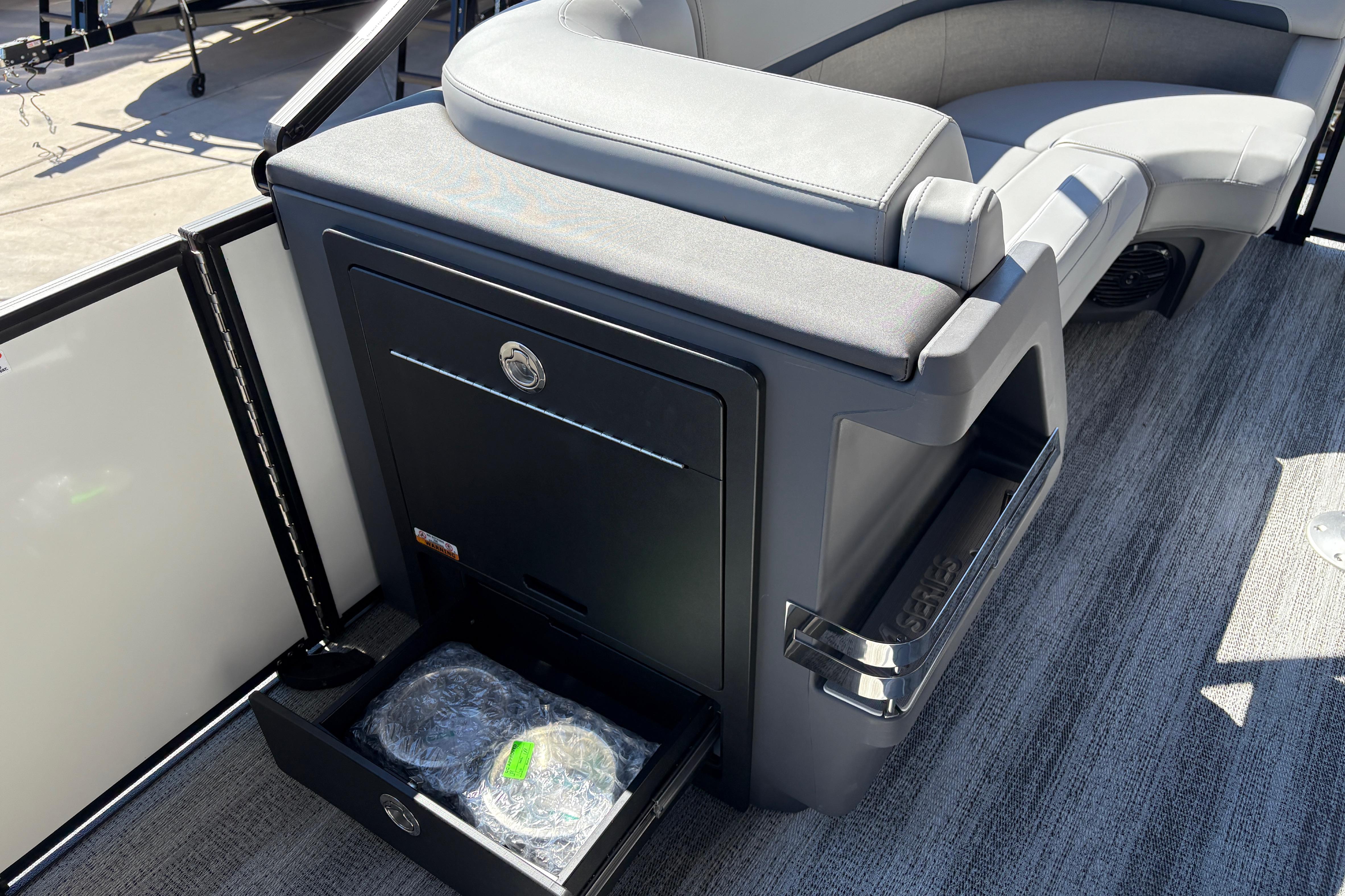 2026 Bennington 22 MSB #B7098G inventory image at Sun Country Marine Group, Lake Havasu City, AZ