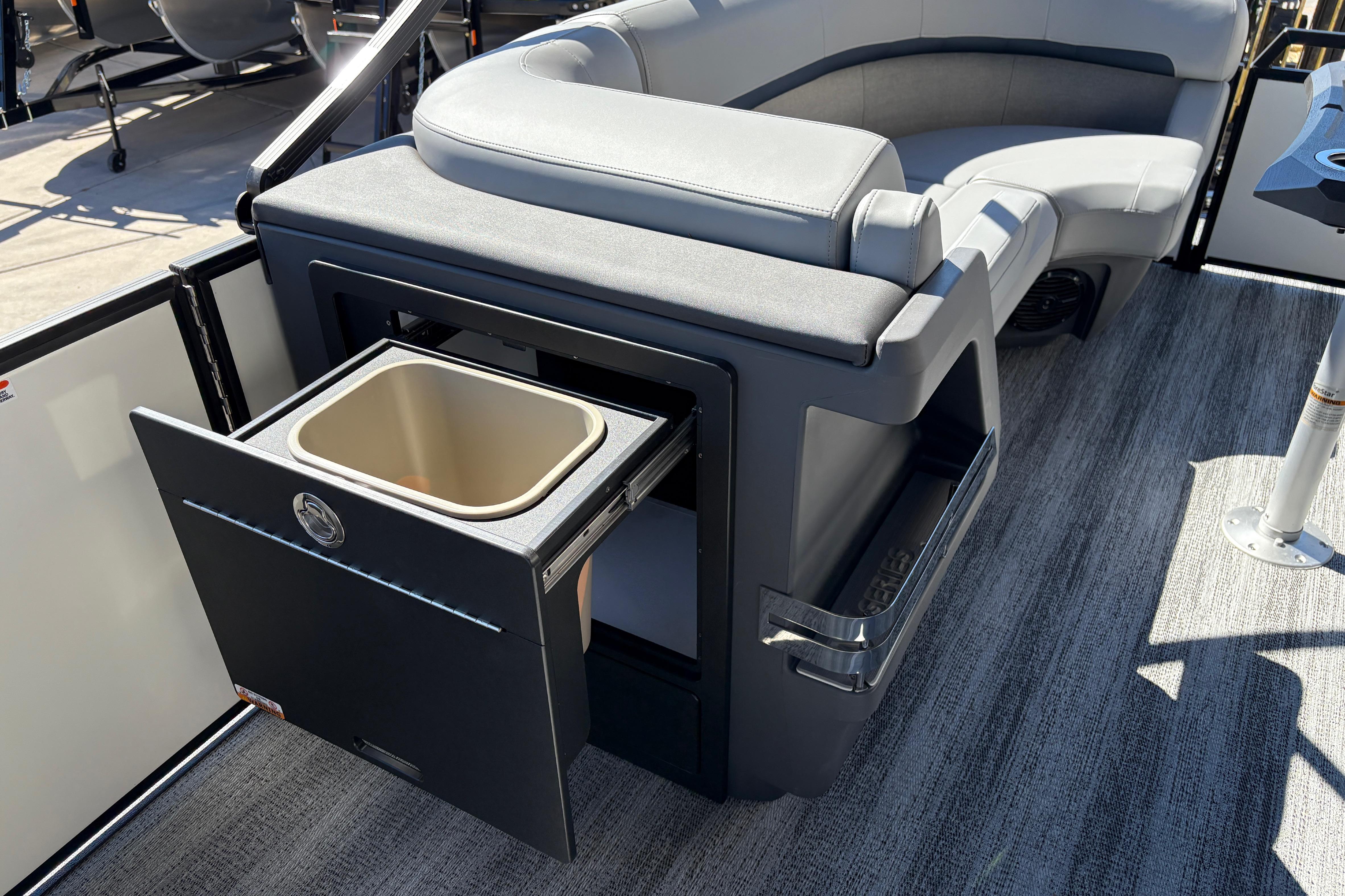 2026 Bennington 22 MSB #B7098G inventory image at Sun Country Marine Group, Lake Havasu City, AZ