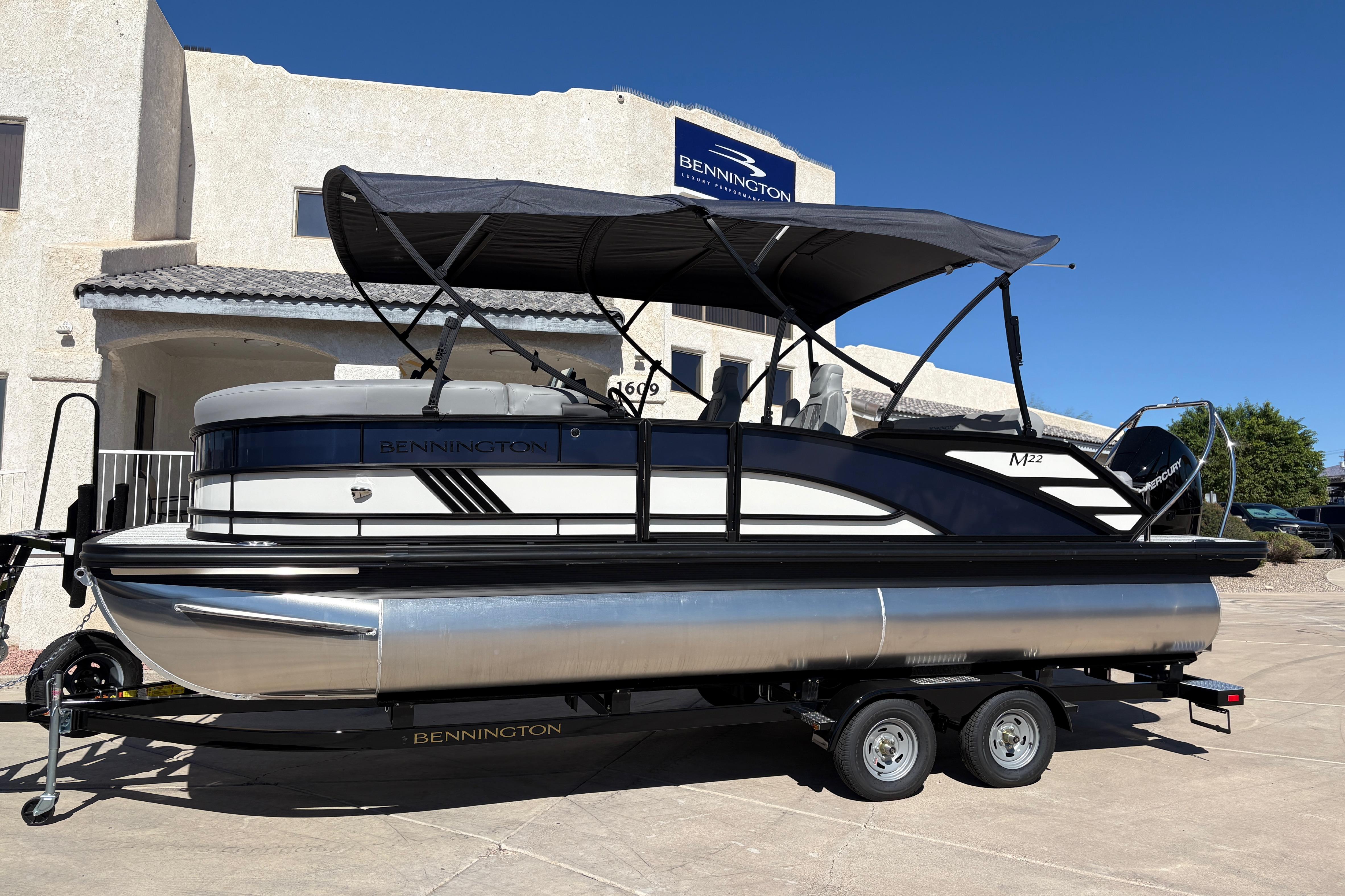 2026 Bennington 22 MSB #B7098G primary image