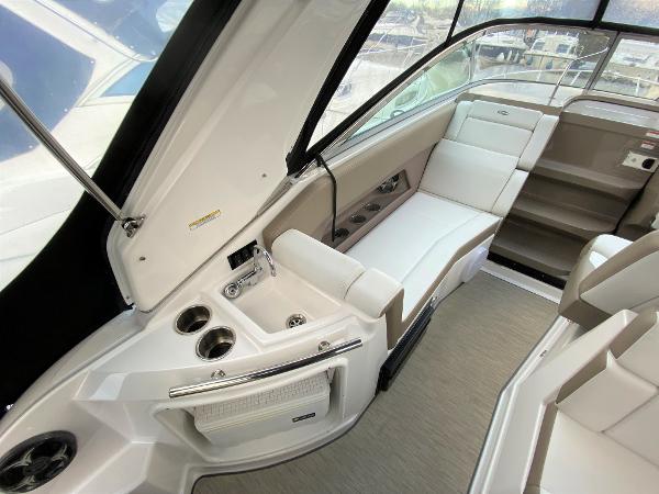 2016 Regal 28 Express