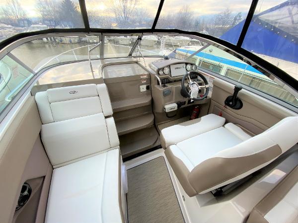 2016 Regal 28 Express