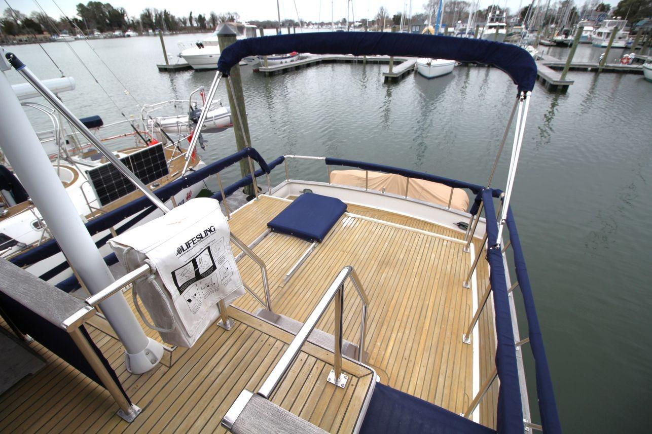 M 10650 CF Knot 10 Yacht Sales M 10650 CF Knot 10 Yacht Sales