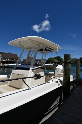 23' Boston Whaler, Listing Number 100874347, - Photo No. 5
