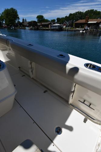 23' Boston Whaler, Listing Number 100874347, - Photo No. 32
