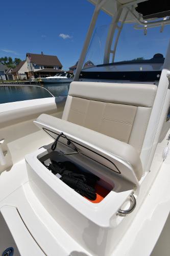 23' Boston Whaler, Listing Number 100874347, - Photo No. 34