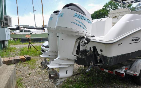 27' Boston Whaler, Listing Number 100903838, - Photo No. 6