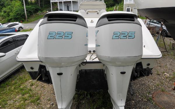 27' Boston Whaler, Listing Number 100903838, - Photo No. 4
