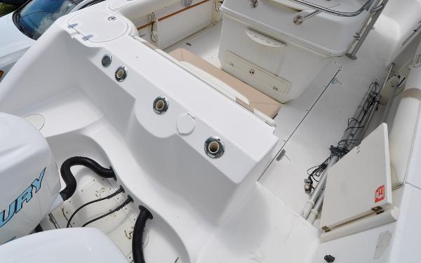 27' Boston Whaler, Listing Number 100903838, - Photo No. 9