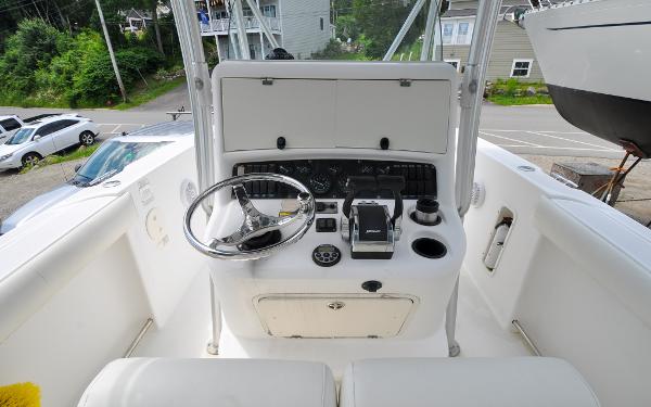 27' Boston Whaler, Listing Number 100903838, - Photo No. 24