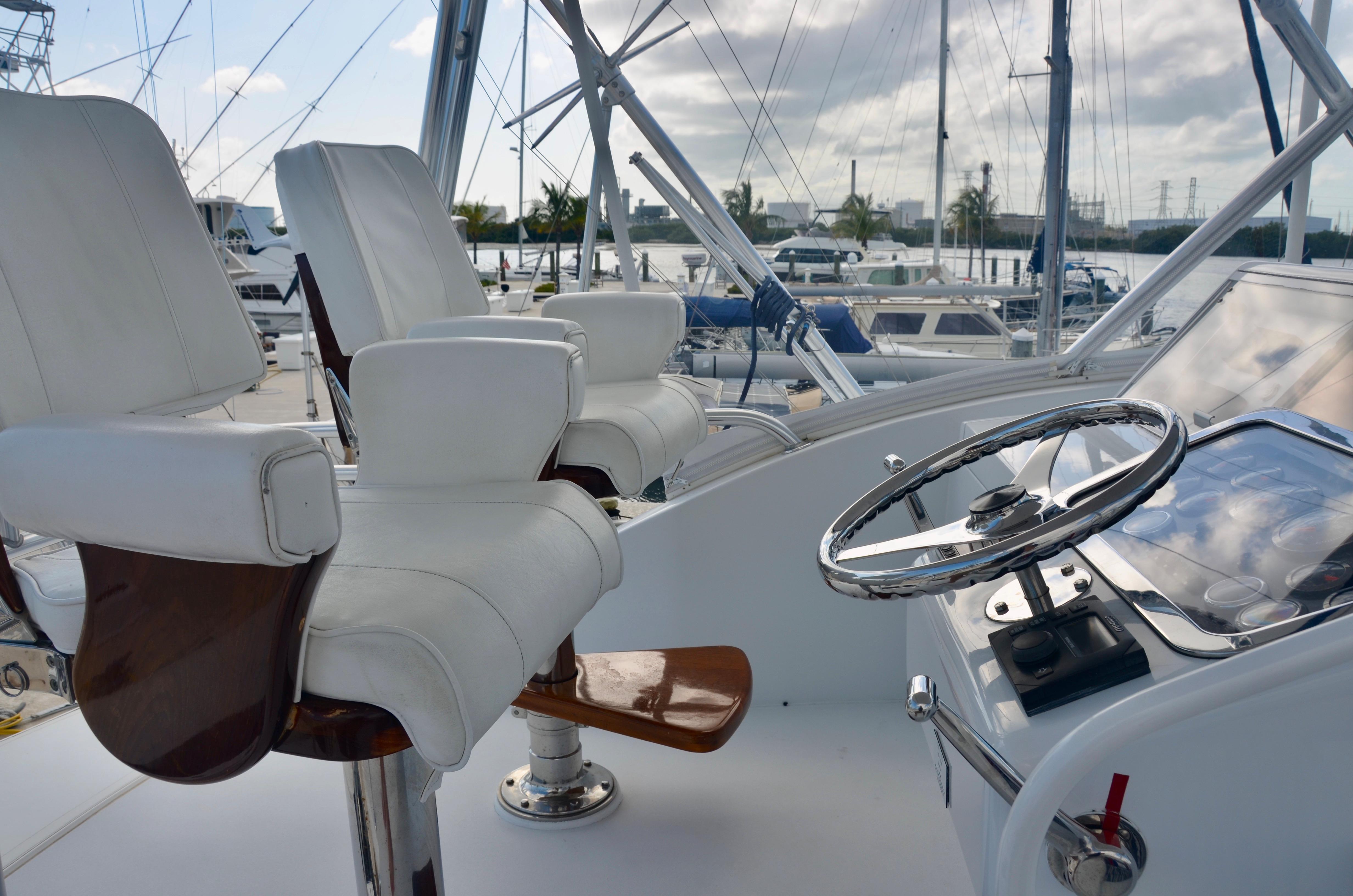 Hatteras 50-Moriah-Flybridge