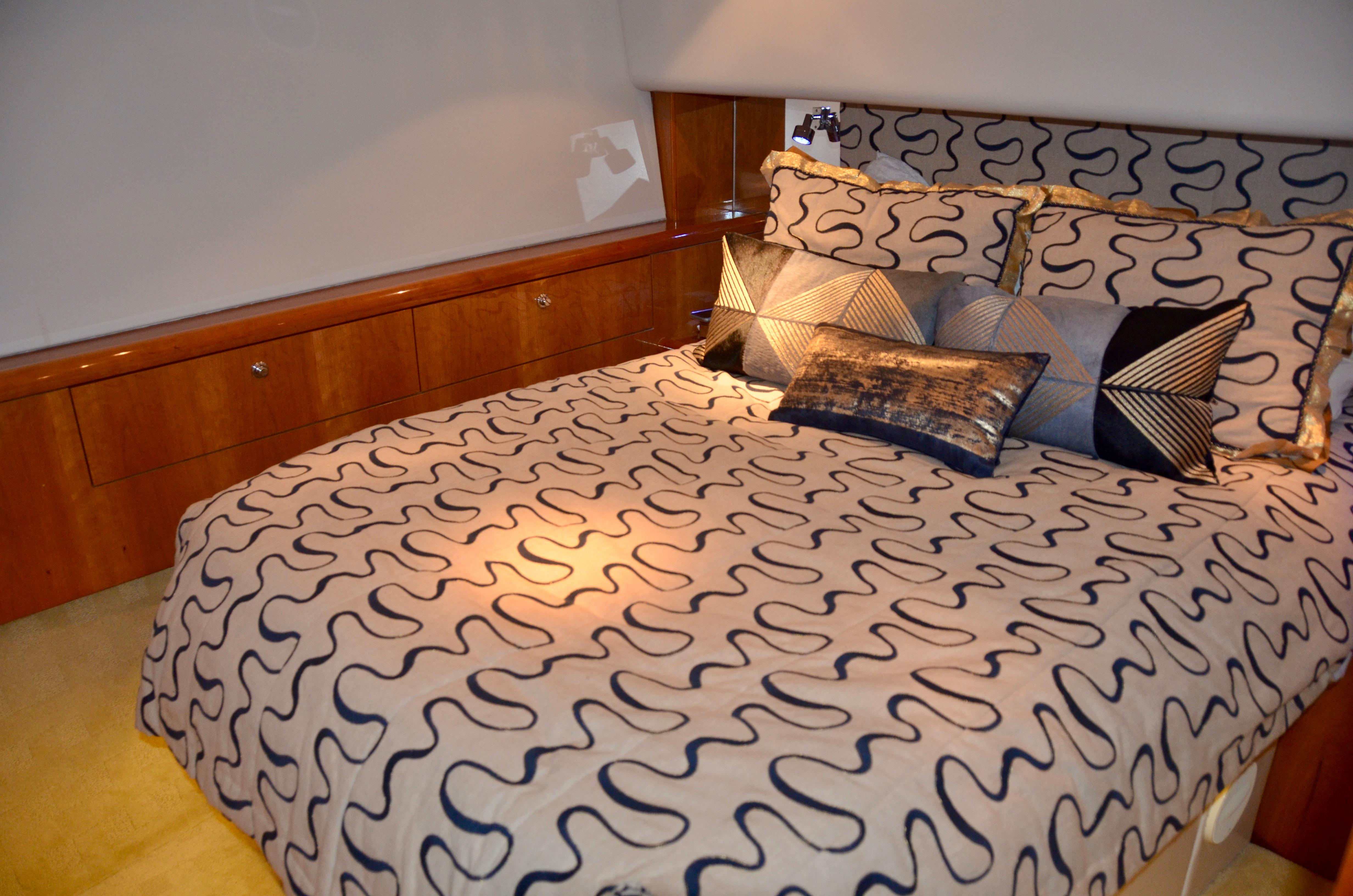 Hatteras 50-Moriah-Master Stateroom