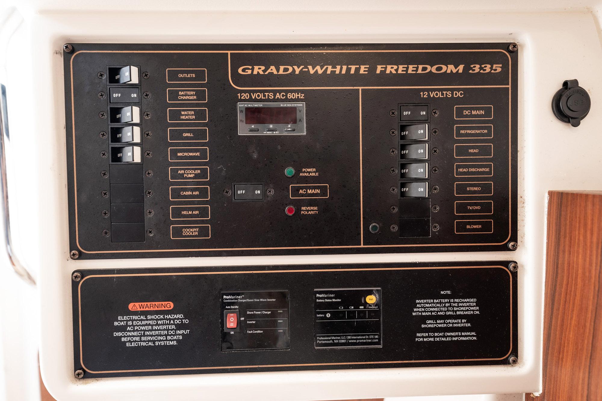 2016 Grady-White Freedom 335
