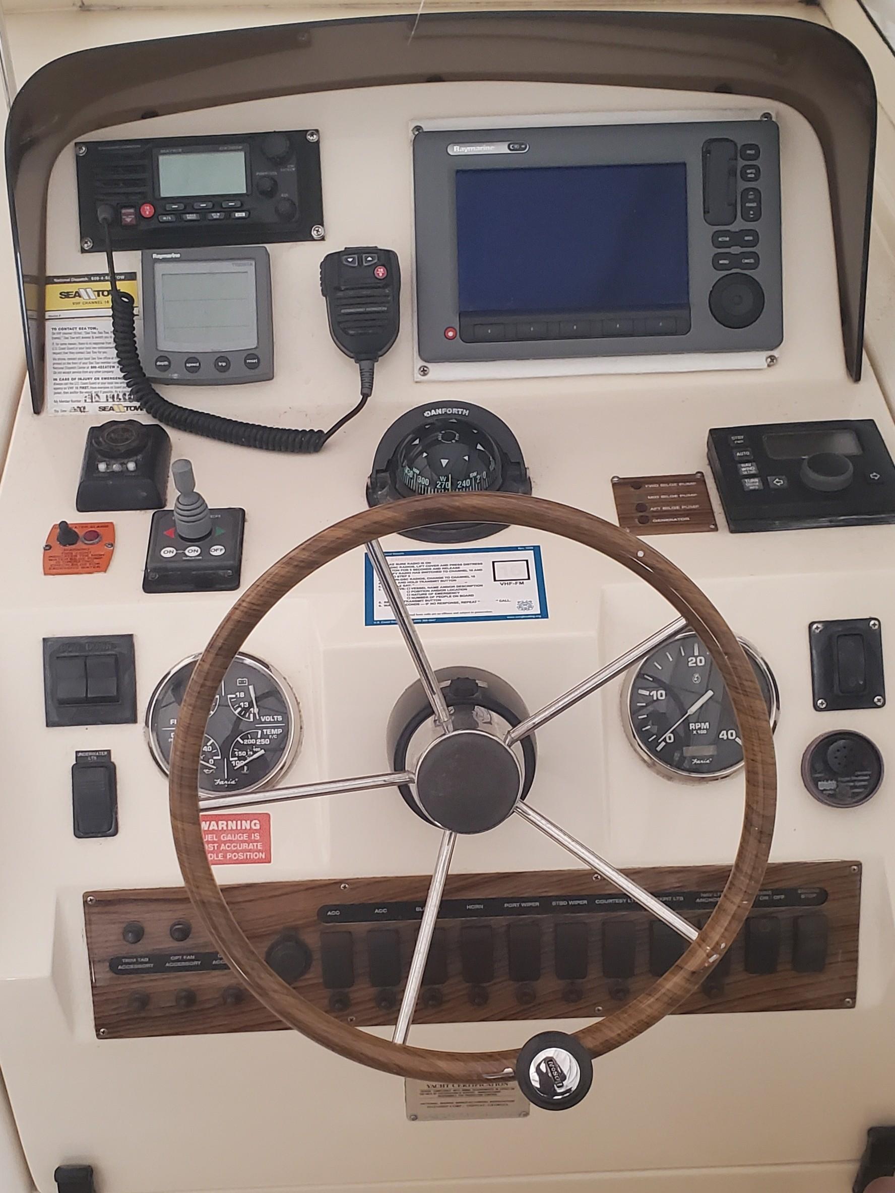 2004-mainship-34-pilot-rum-runner-ii-power-9709465-20250310051845455-1_XLARGE