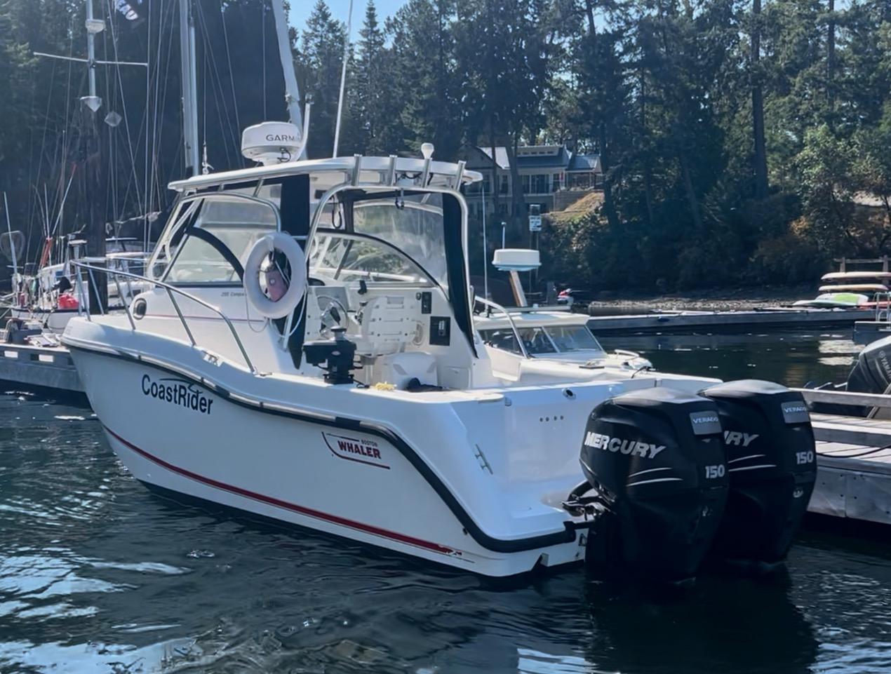 Boston Whaler 255 Conquest