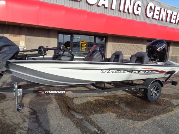 2021 Tracker Boats boat for sale, model of the boat is Pro Team 175 TXW & Image # 2 of 55
