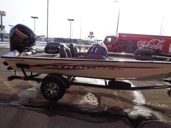 2021 Tracker Boats boat for sale, model of the boat is Pro Team 175 TXW & Image # 4 of 55