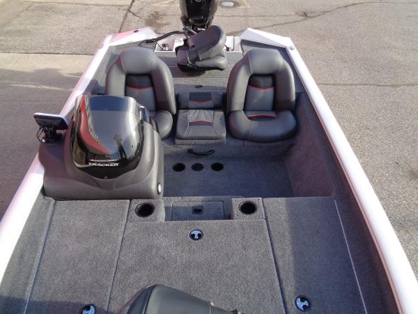 2021 Tracker Boats boat for sale, model of the boat is Pro Team 175 TXW & Image # 12 of 55