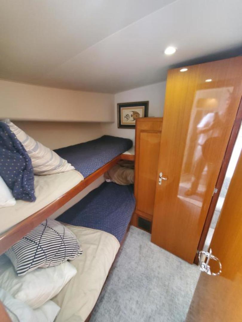 1999 Viking 47 - Steel Got It - Guest Stateroom