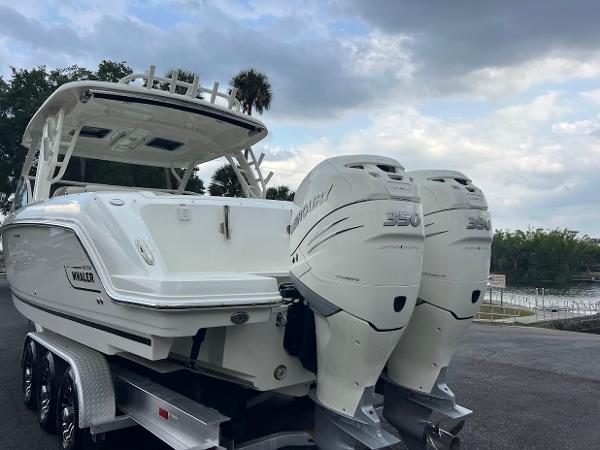 32' Boston Whaler, Listing Number 100916355, Image No. 16
