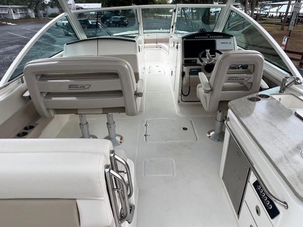 32' Boston Whaler, Listing Number 100916355, Image No. 26