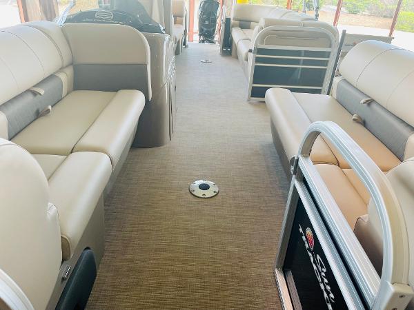 2021 Sun Tracker boat for sale, model of the boat is Party Barge 22 DLX & Image # 3 of 12