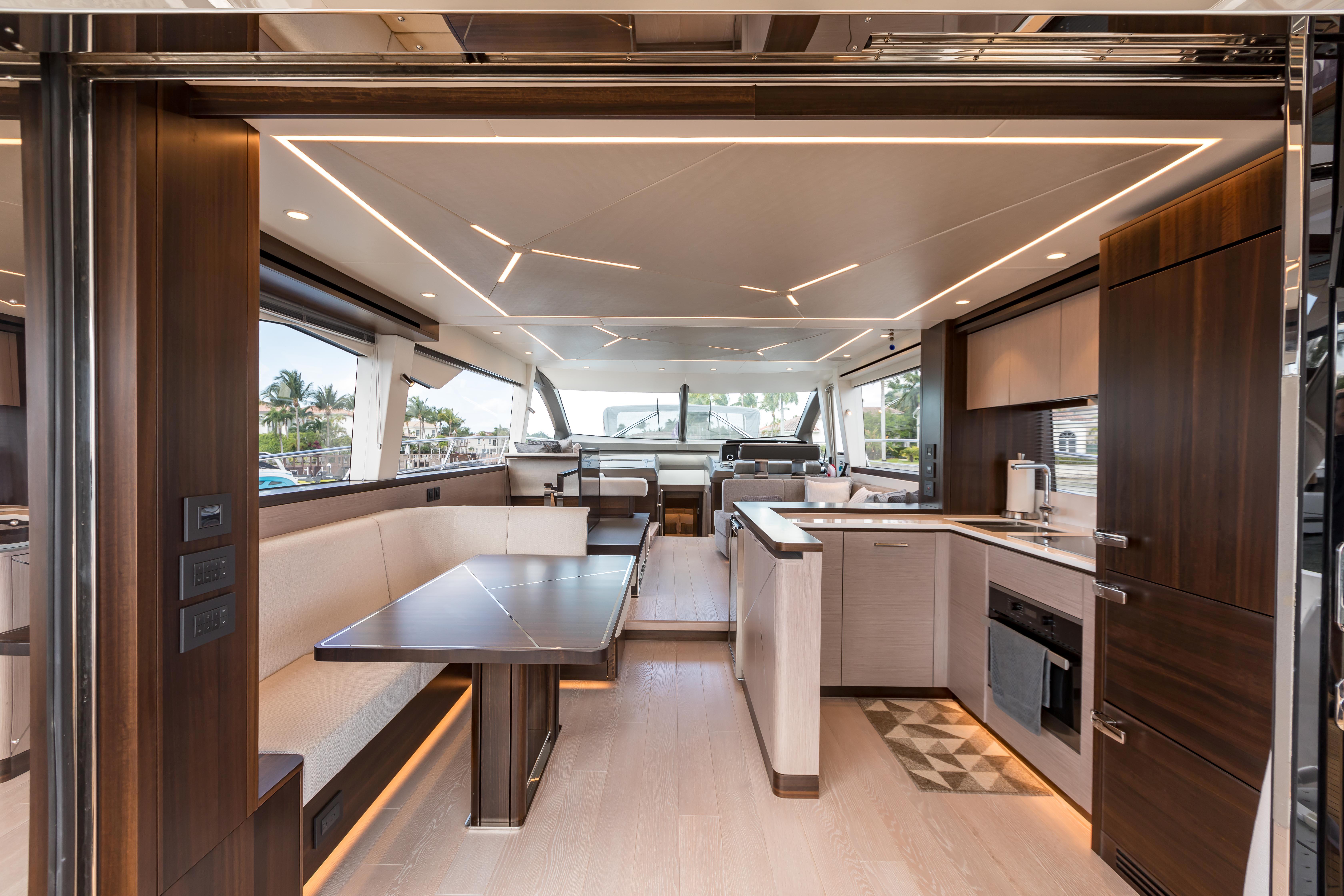 2022 Sunseeker Manhattan 68