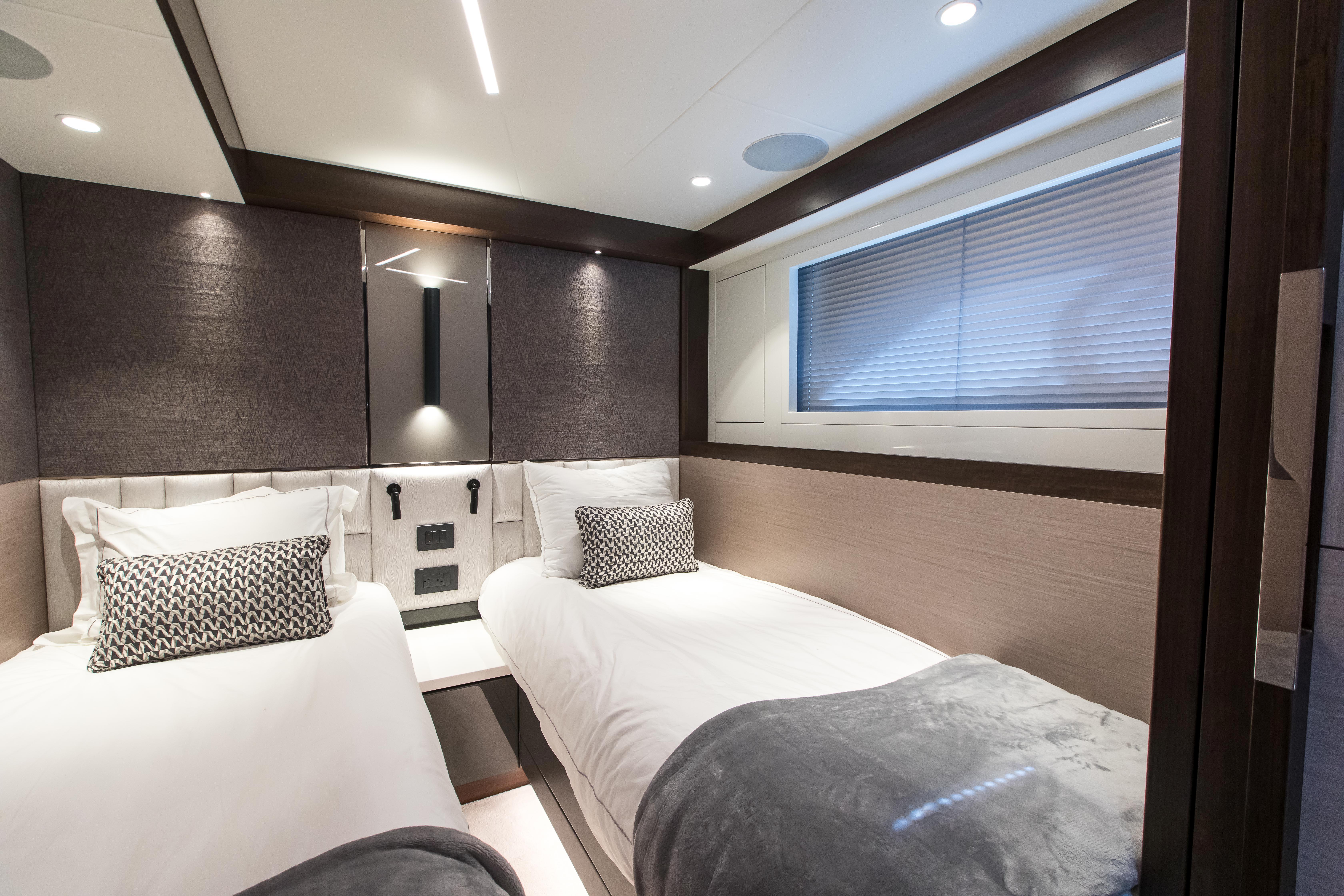 2022 Sunseeker Manhattan 68