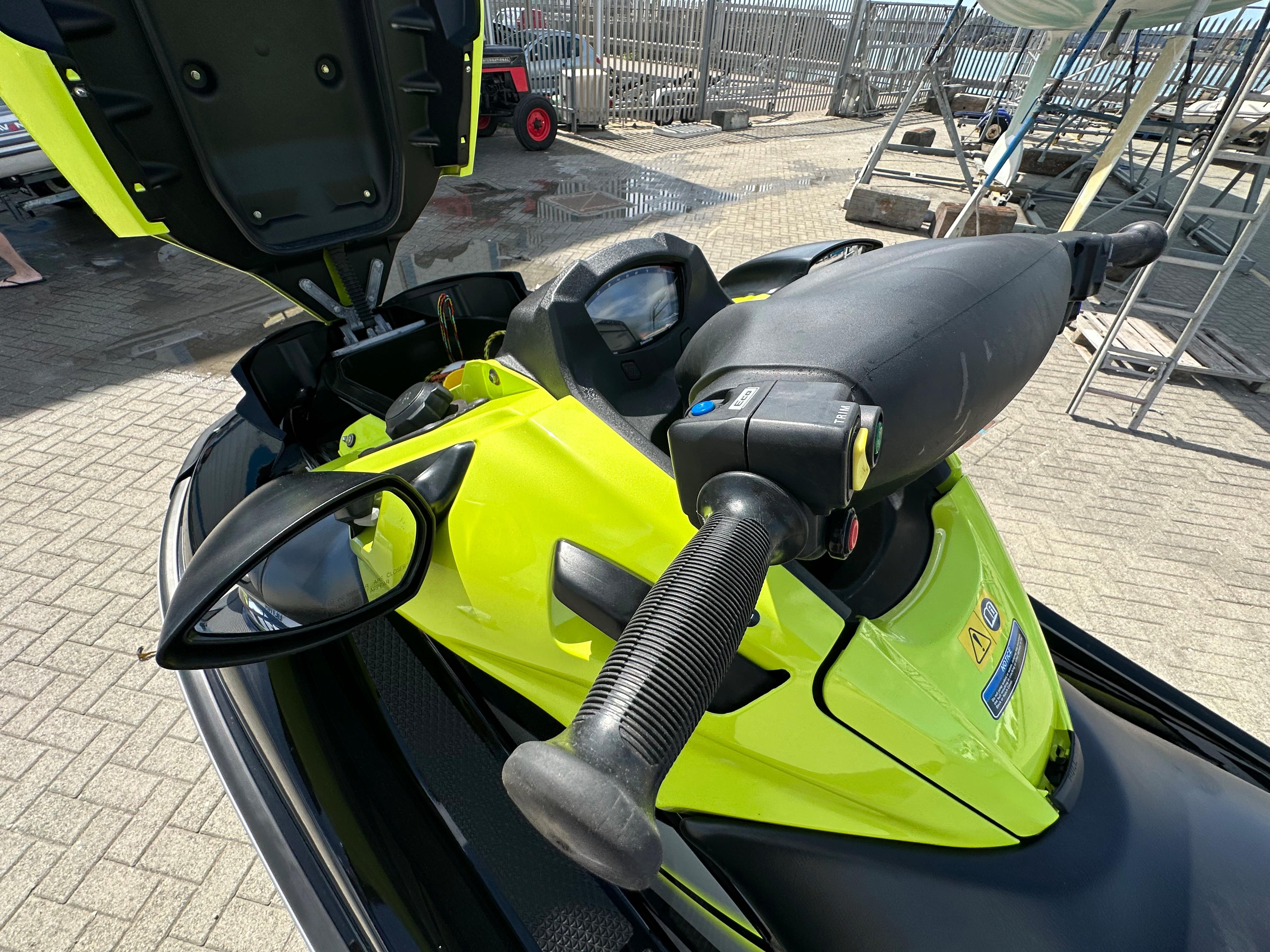 Kawasaki Ultra 310X