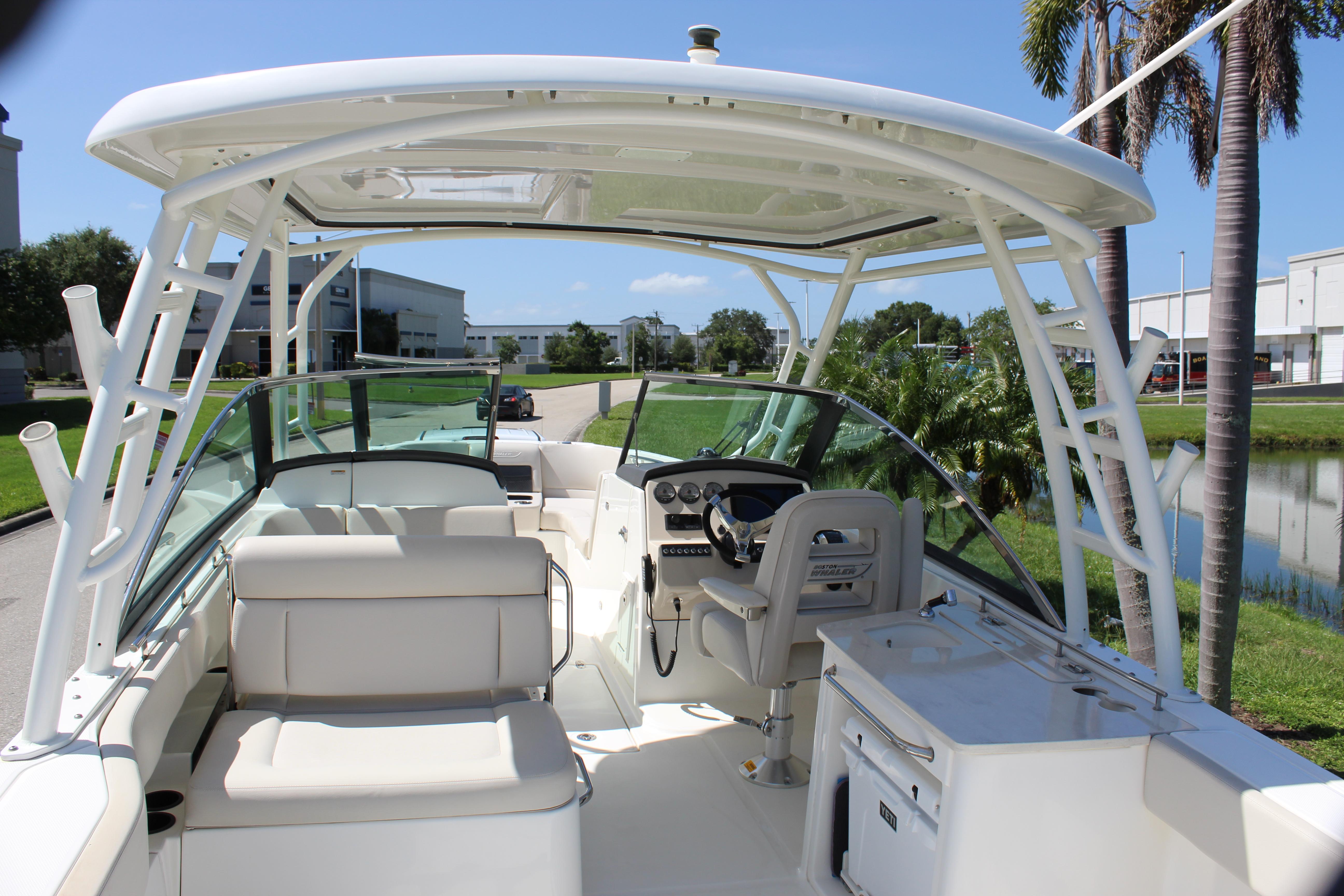 2018-boston-whaler-270-vantage-power-9879491-20250721145756906-1