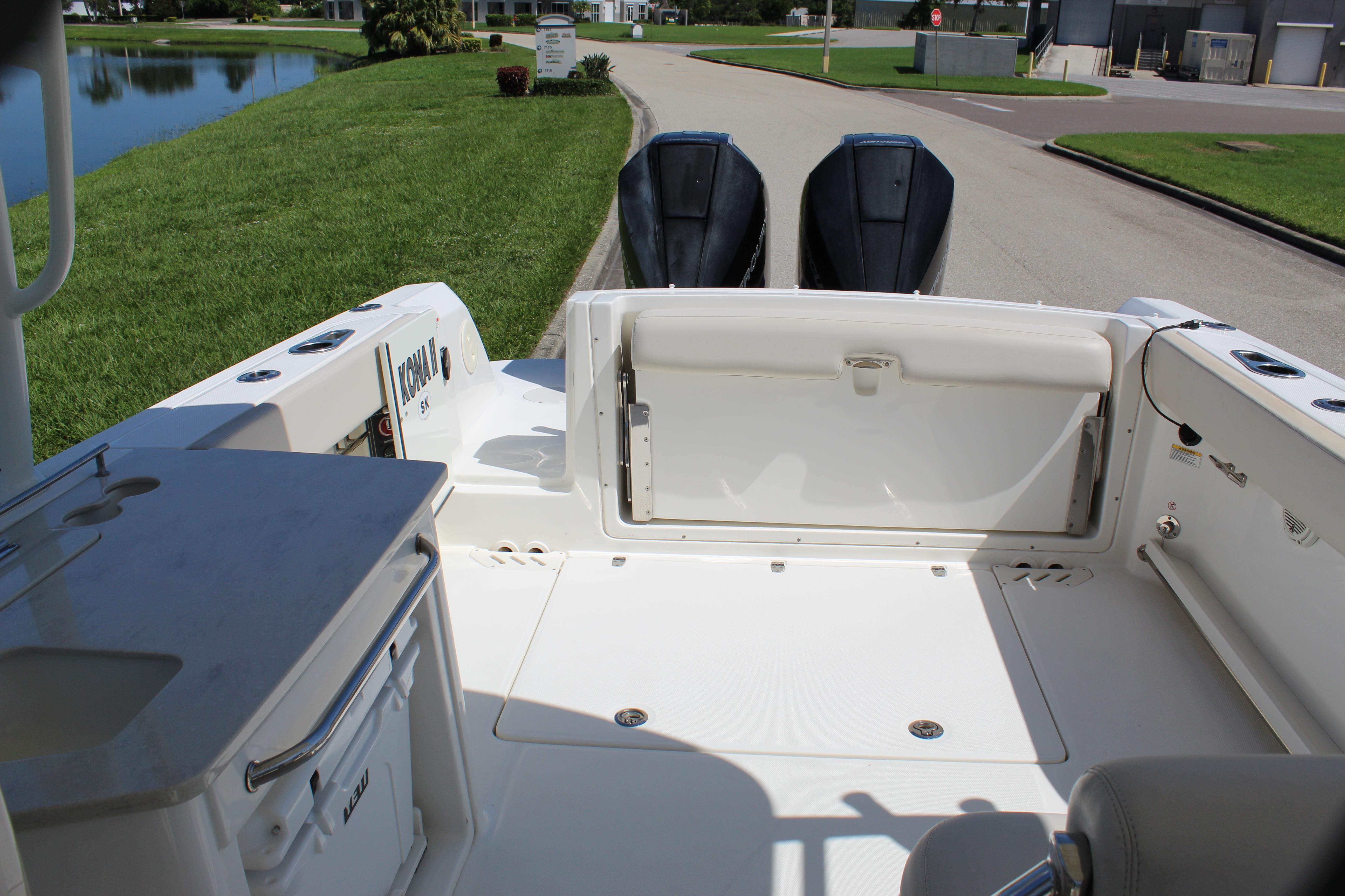 2018-boston-whaler-270-vantage-power-9879491-20250721145818830-1