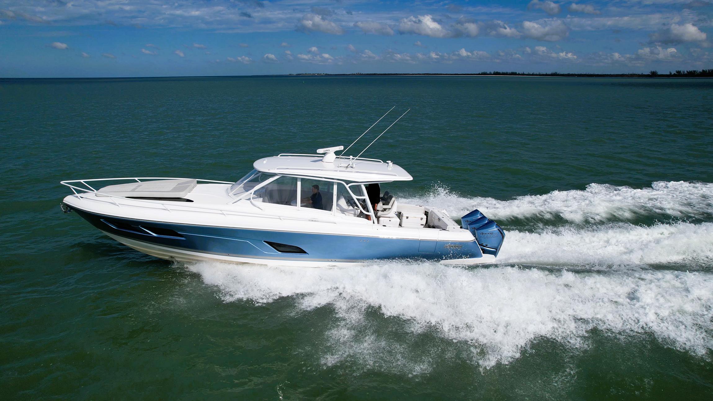 Triple 450r Outboards 200 Hrs Yacht Photos Pics 