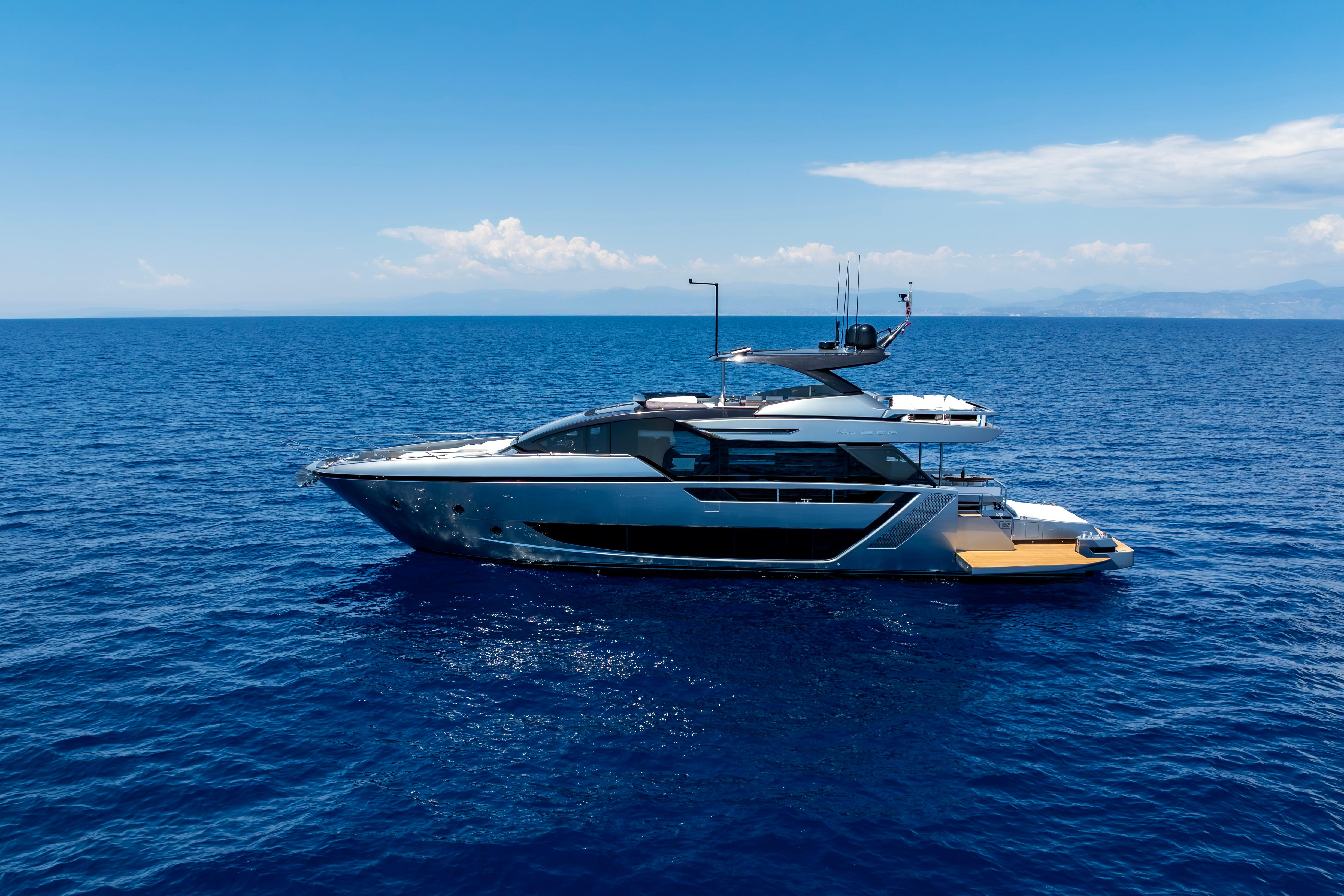 Ferretti S.p.A 82′ Diva