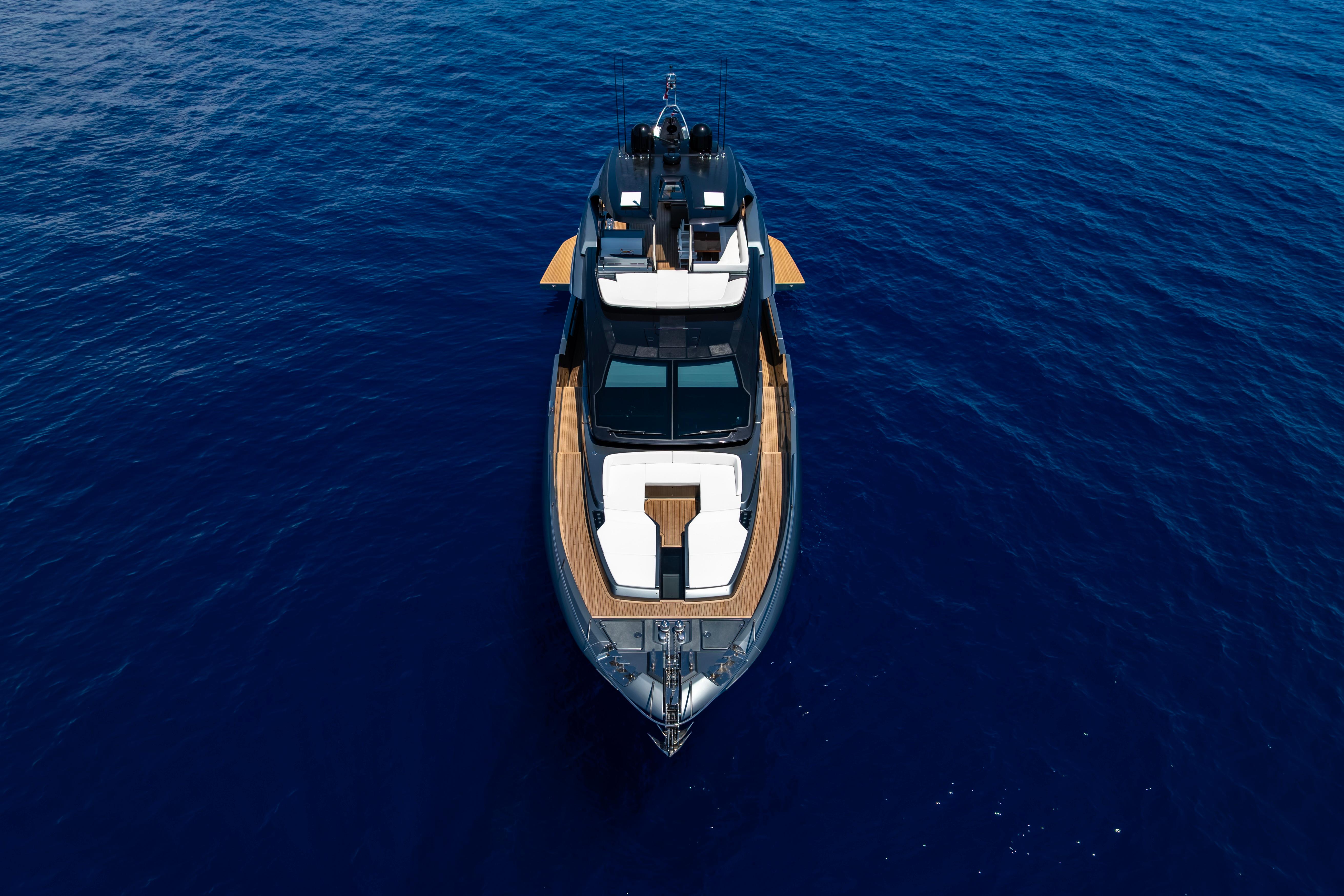 Ferretti S.p.A 82′ Diva
