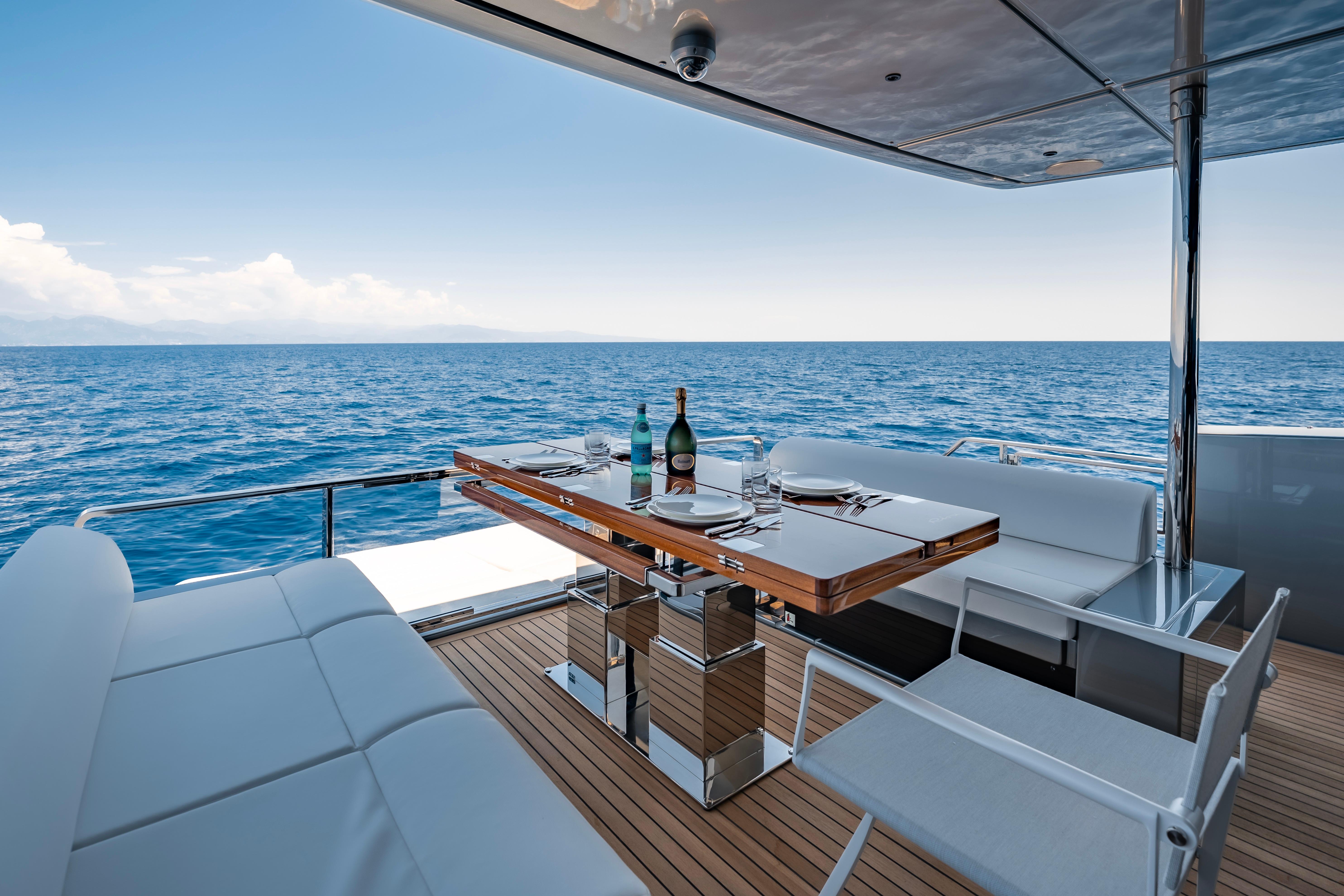 Ferretti S.p.A 82′ Diva
