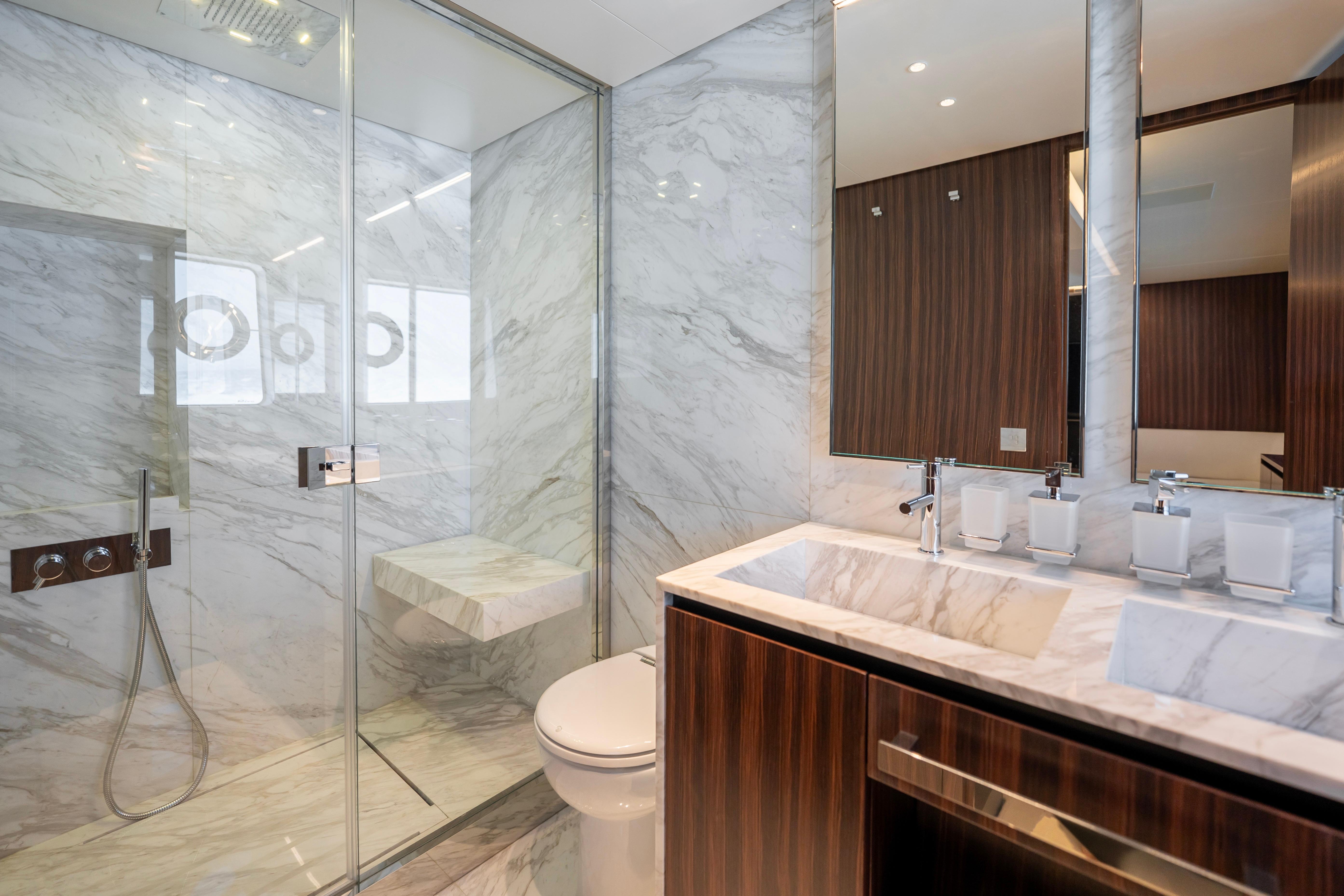 Ferretti S.p.A 82′ Diva