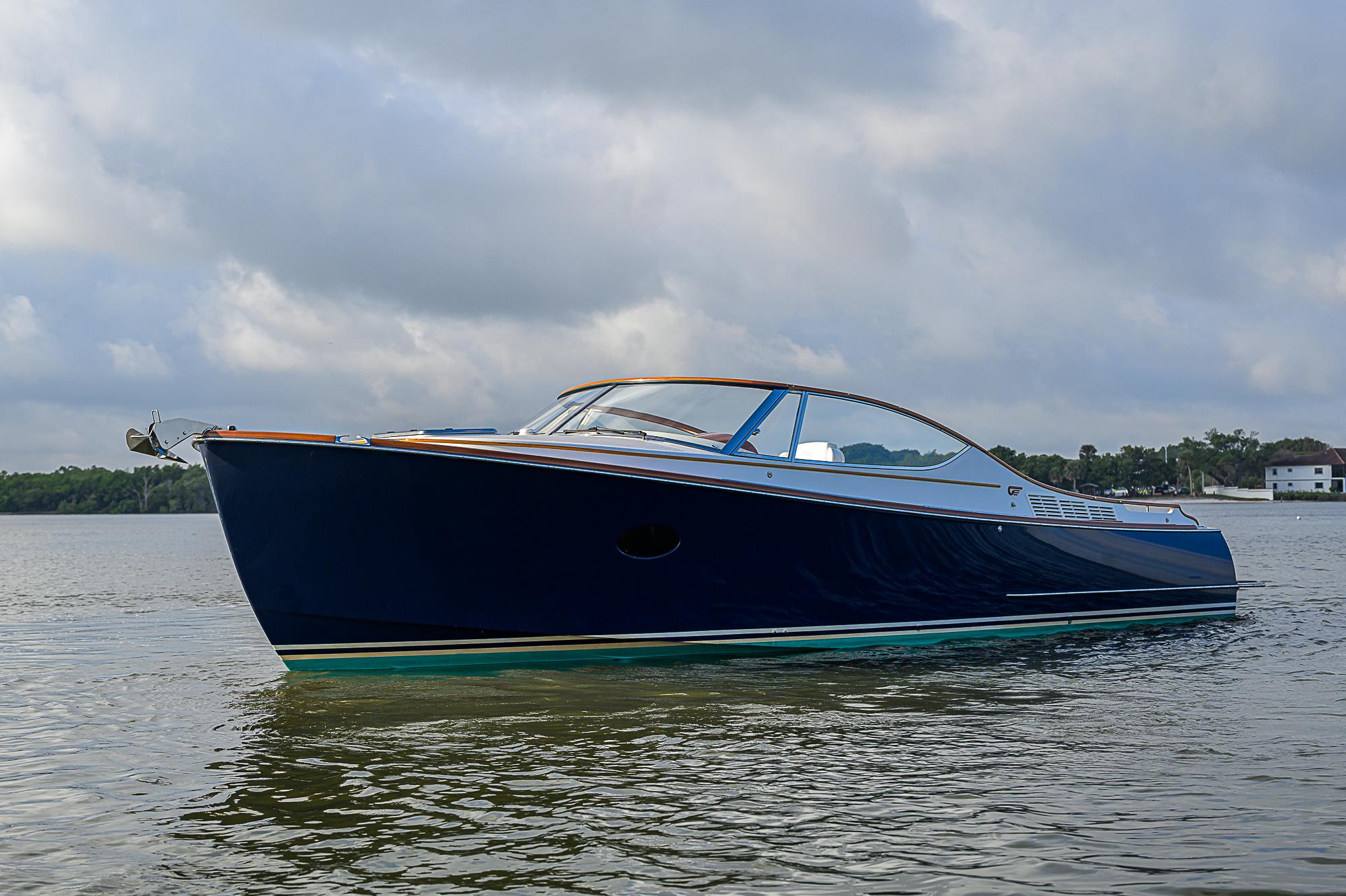 2019-hinckley-runabout-34-power-9689497-20250220133517127-1_XLARGE