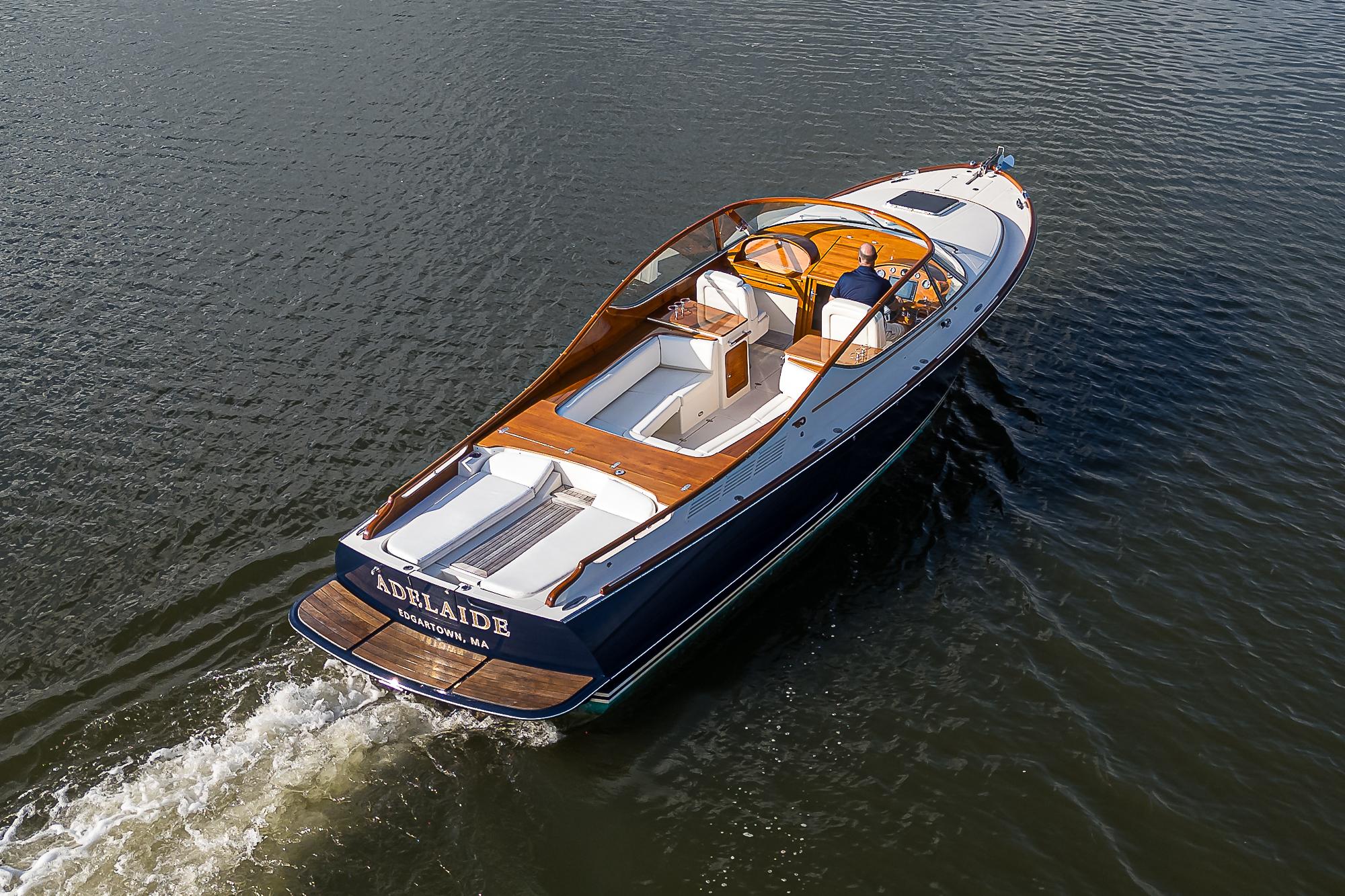 2019-hinckley-runabout-34-power-9689497-20250220133534951-1_XLARGE