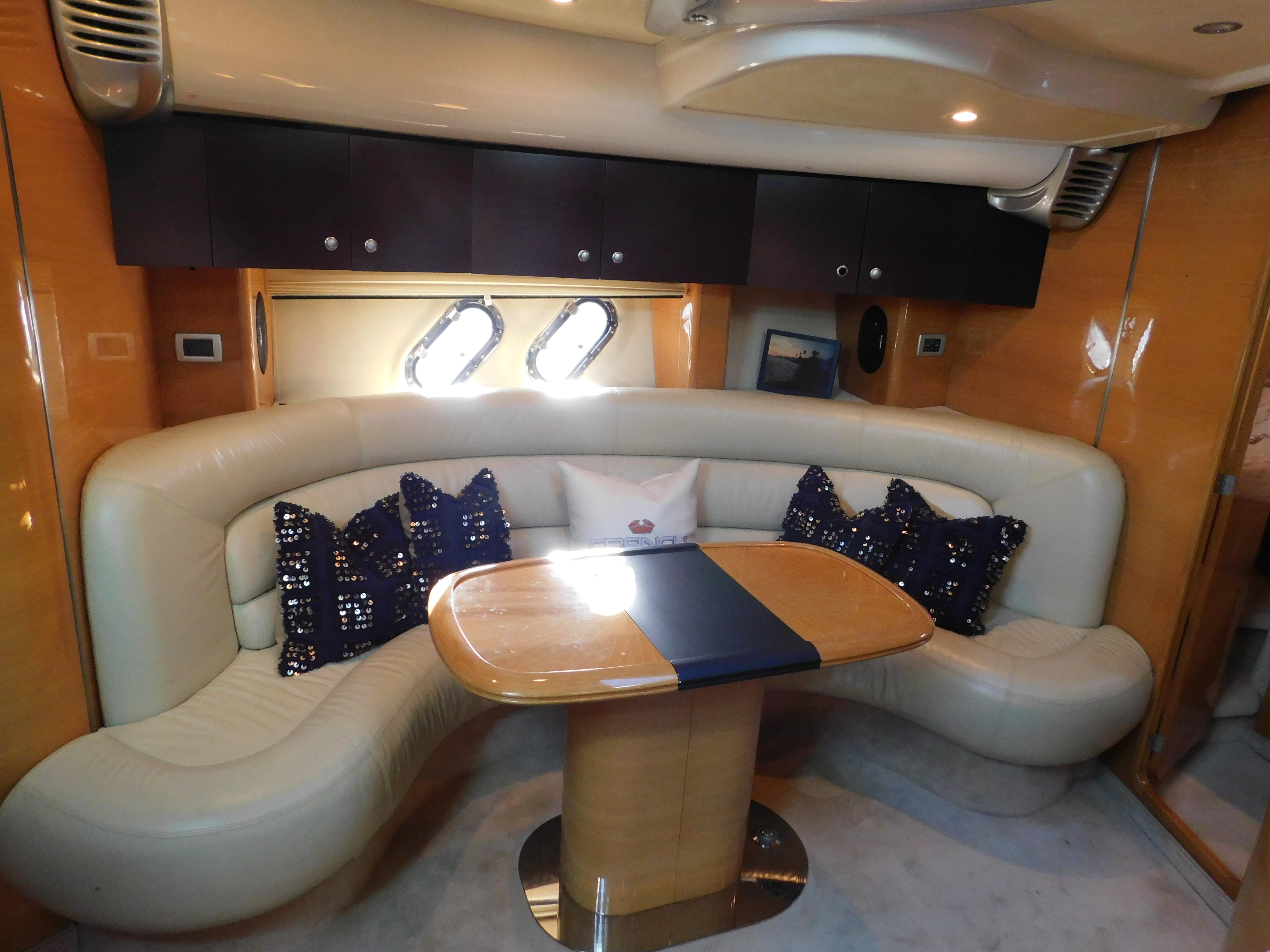 47′ Cranchi 2007 Yacht for Sale