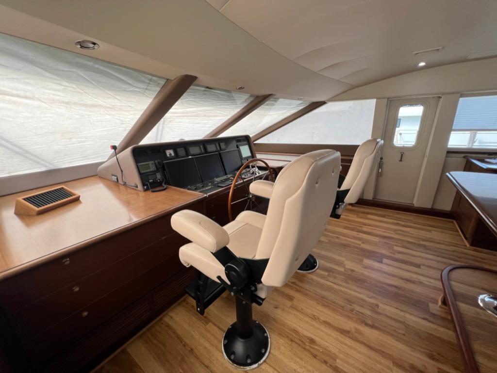 Pacific Mariner-85 2005-Lucky Again FL-US-9799501 | Thumbnail